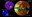 eROSITA Röntgenbild eines neu entdeckten Filaments zwischen zwei Galaxienhaufen. - Die Verteilung von Galaxien des Two Micron All Sky Surveys (weiße Kontouren oben links) folgt der Struktur des Filaments. In der SLOW Simulation, welche die Hauptmerkmale des lokalen Universums reproduzieren soll, wird dieses System mit beiden Galaxienhaufen und dem Filament dazwischen ebenfalls reproduziert.