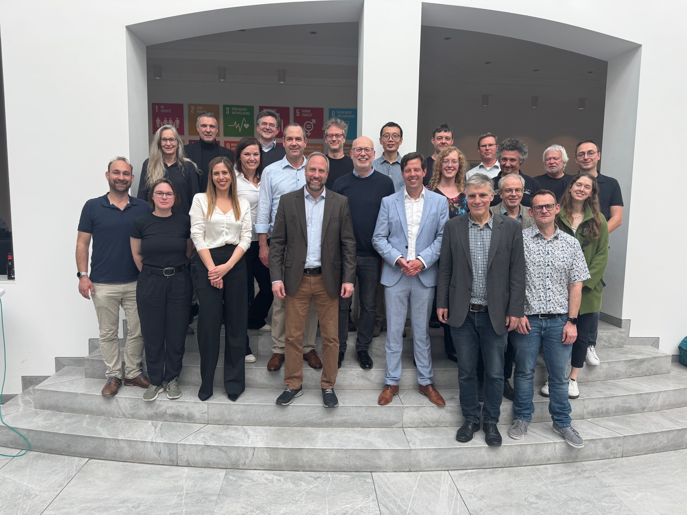 Drei Exzellenzcluster für die Bonner Physik und Astronomie
