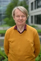 Prof. Dr. Manuel Drees
