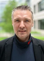 Prof. Dr. Matthias Schott