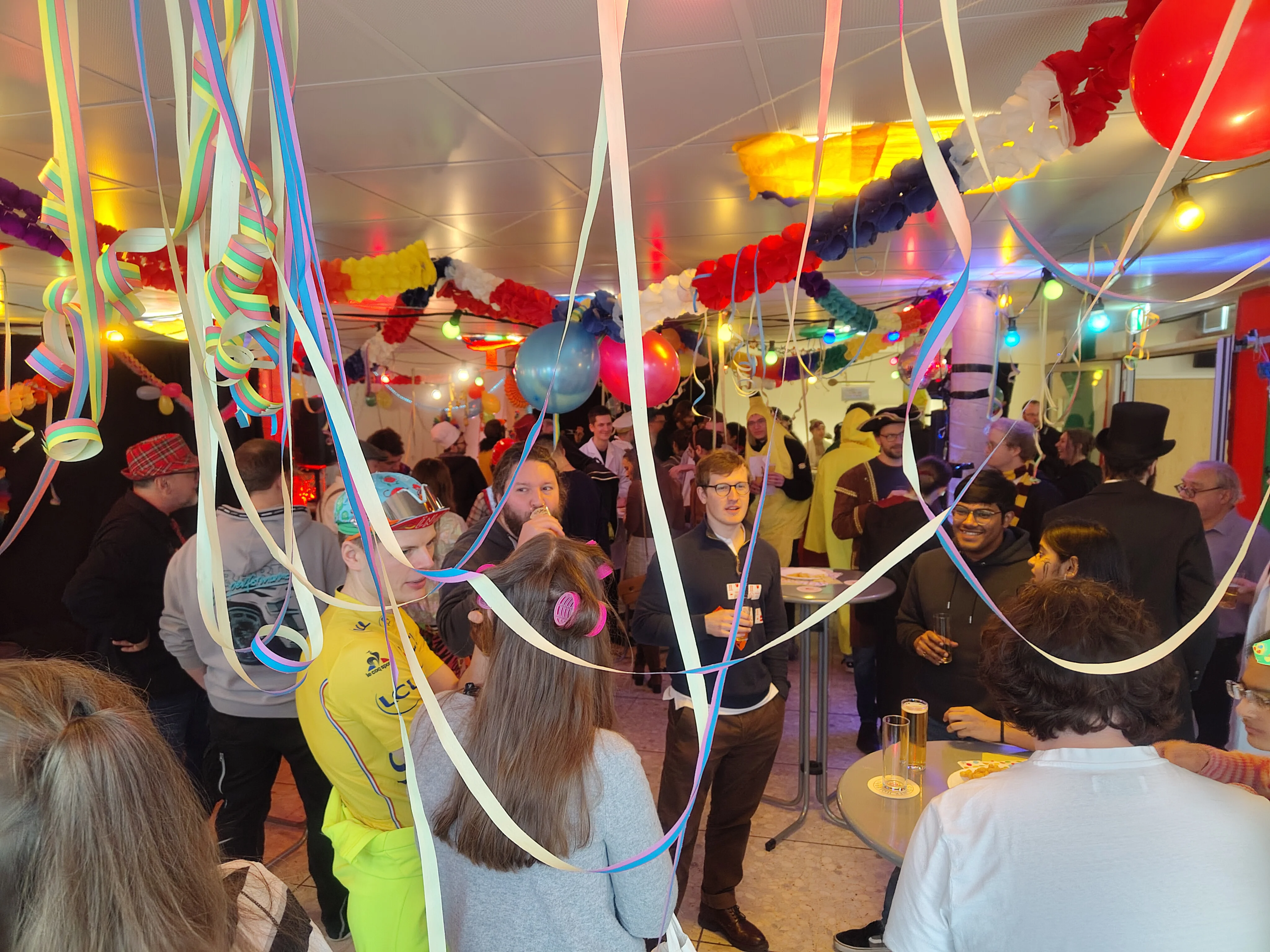 Carnival party of the Physics Institutes 2026