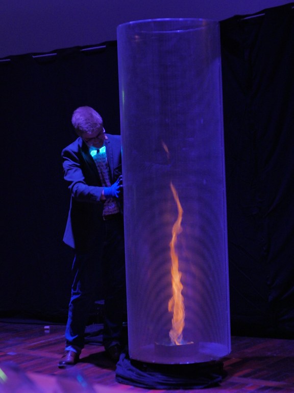 Großer Feuertornado