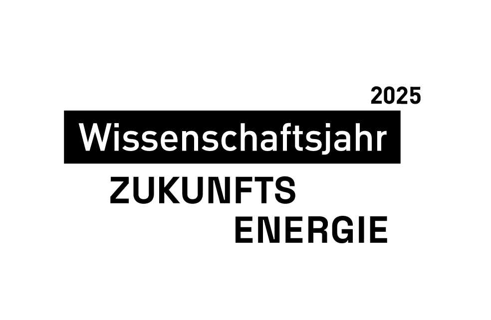 WJ25_Logo_Standard_Oberzeile_Weiss_Digital.png