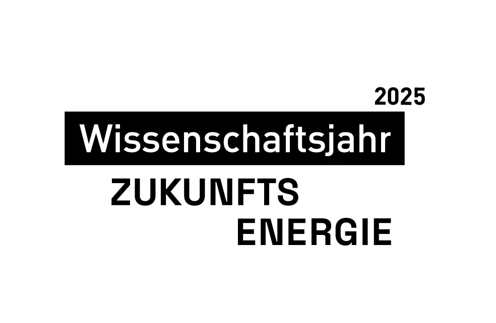 WJ25_Logo_Standard_Oberzeile_Weiss_Digital.png